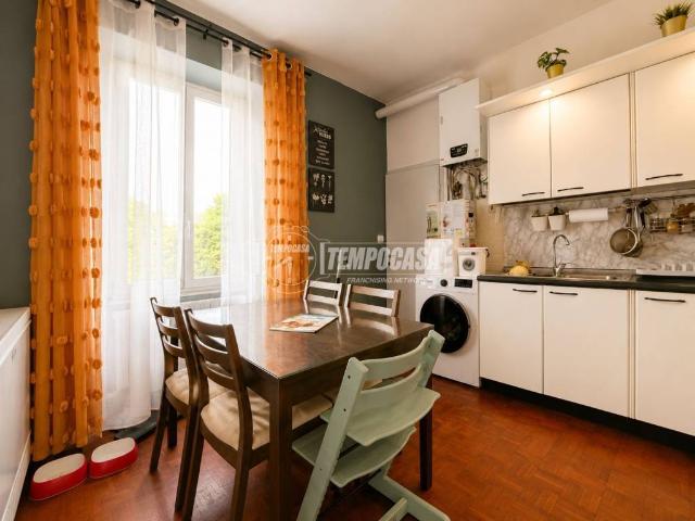 Appartamento in vendita a Zona Ovest, Brescia