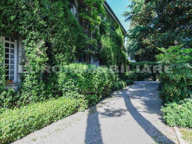 Appartamento in vendita a Zona Sud, Brescia