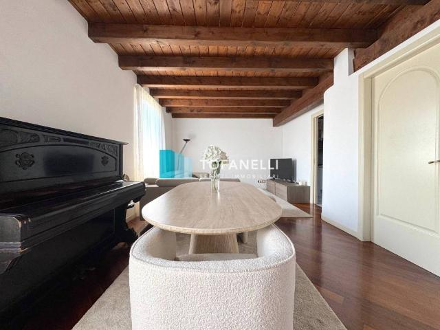 Appartamento in vendita a Zona Ovest, Brescia