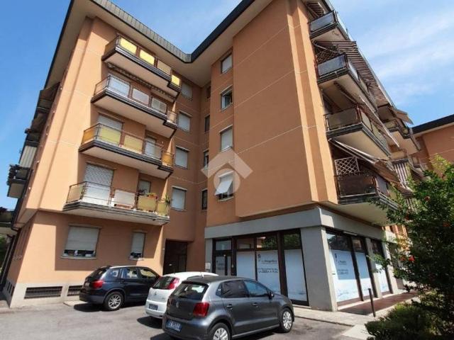 Appartamento in vendita a Zona Sud, Brescia