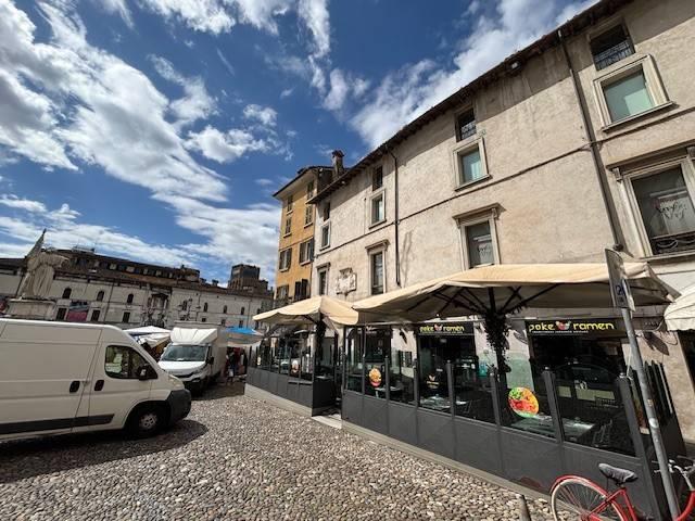 Appartamento in vendita a Zona Centro, Brescia