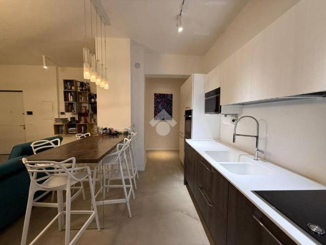 Appartamento in vendita a Zona Centro, Brescia
