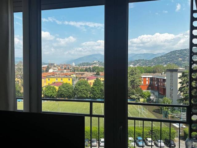 Appartamento in vendita a Zona Sud, Brescia