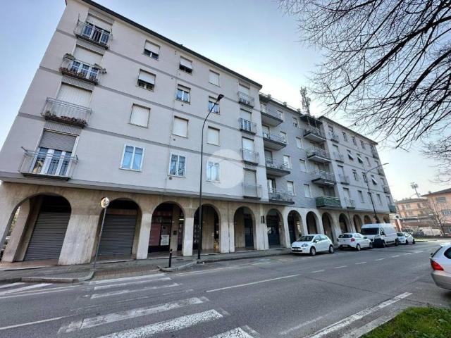 Appartamento in vendita a Zona Ovest, Brescia