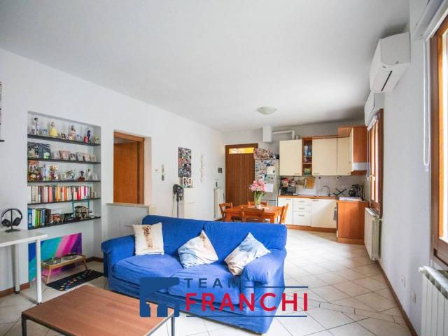 Appartamento in vendita a Zona Est, Brescia
