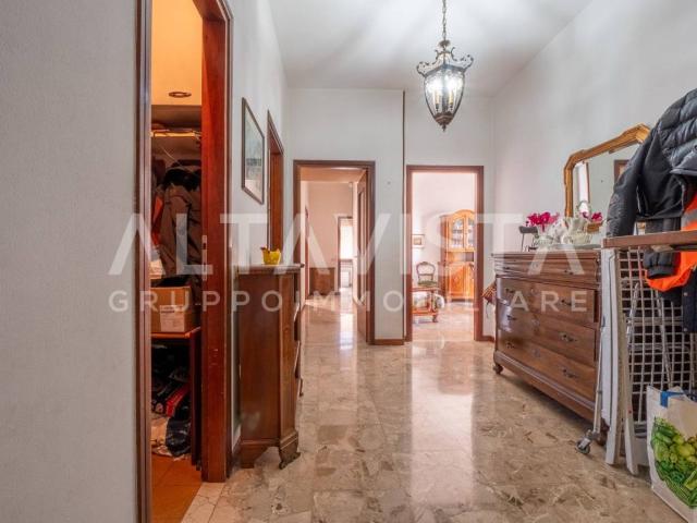 Appartamento in vendita a Zona Ovest, Brescia
