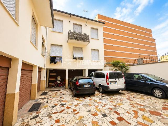 Appartamento in vendita a Zona Centro, Brescia