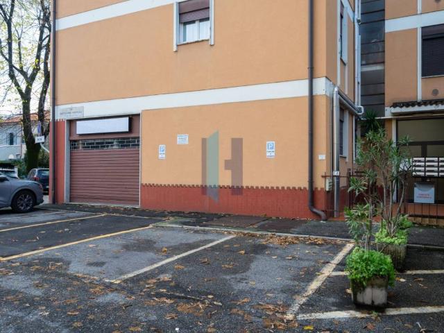 Appartamento in vendita a Zona Sud, Brescia