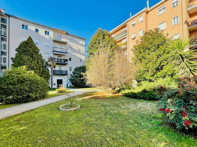 Appartamento in vendita a Zona Nord, Brescia