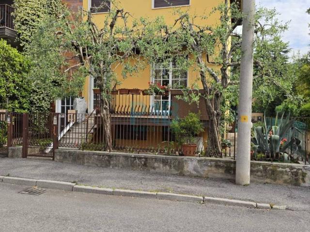 Appartamento in vendita a Zona Ovest, Brescia