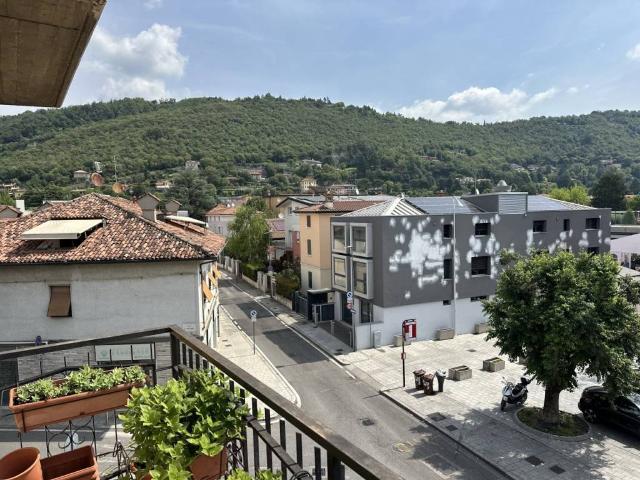 Appartamento in vendita a Zona Nord, Brescia