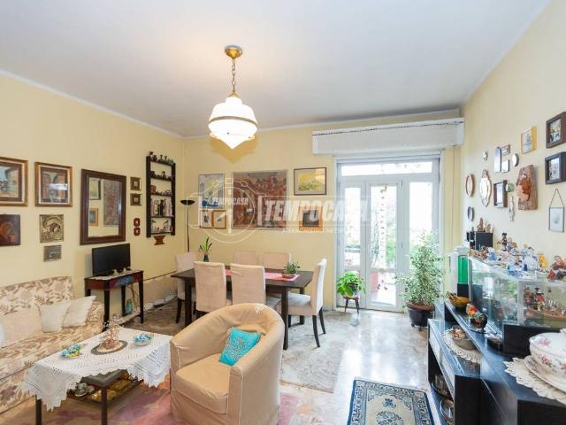 Appartamento in vendita a Zona Ovest, Brescia