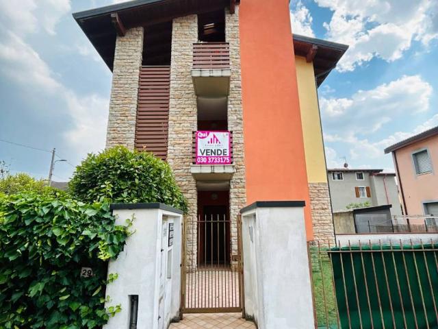Appartamento in vendita a Zona Ovest, Brescia