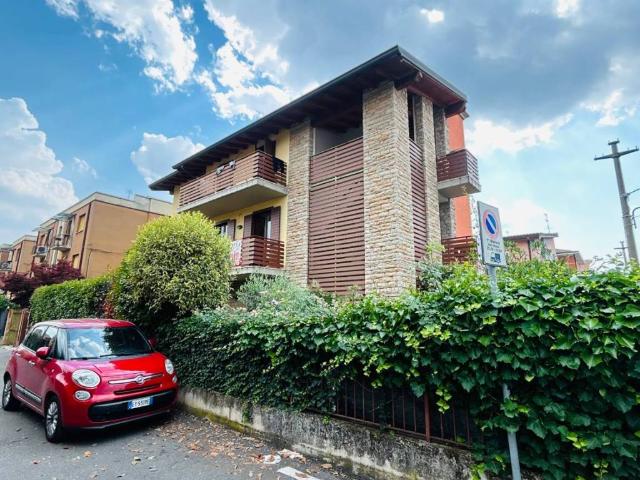 Appartamento in vendita a Zona Ovest, Brescia