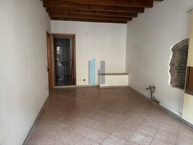 Appartamento in vendita a Zona Est, Brescia