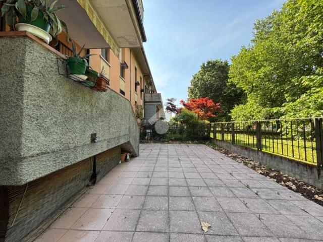 Appartamento in vendita a Zona Est, Brescia