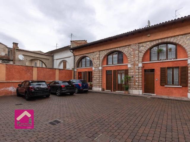 Appartamento in vendita a Zona Centro, Brescia