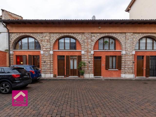 Appartamento in vendita a Zona Centro, Brescia