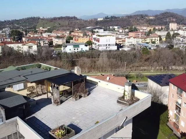 Appartamento in vendita a Zona Nord, Brescia