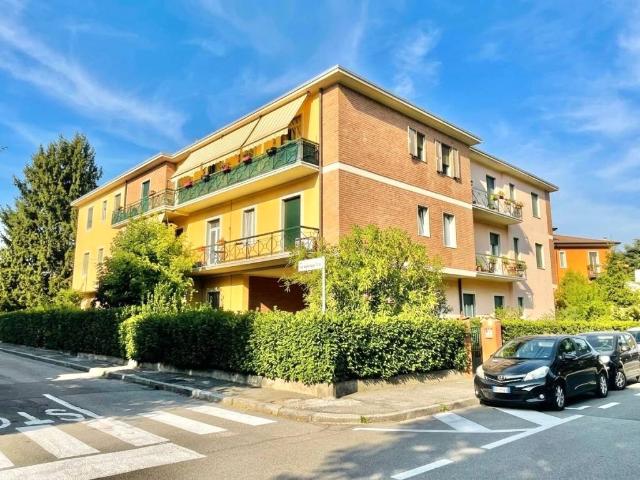 Appartamento in vendita a Villaggio Giorgio Montini, Brescia