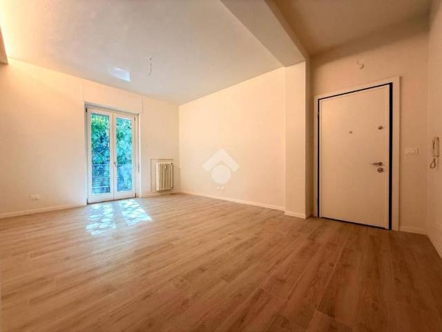 Appartamento in vendita a Zona Centro, Brescia