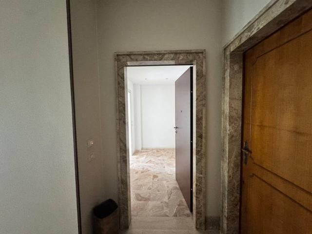 Appartamento in vendita a Zona Est, Brescia