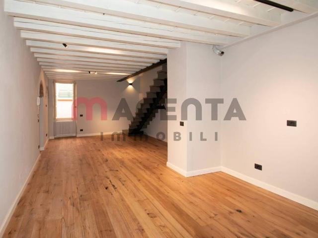Appartamento in vendita a Zona Centro, Brescia