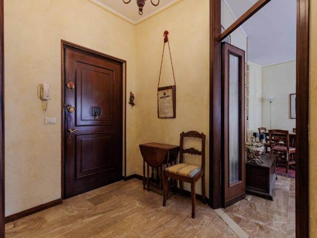 Appartamento in vendita a Zona Centro, Brescia
