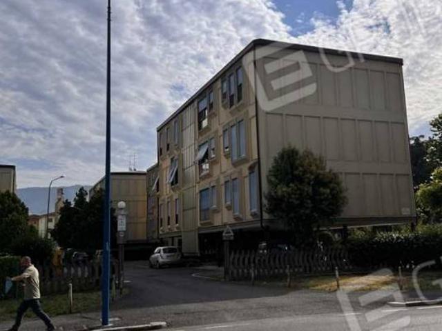 Appartamento in vendita a Zona Ovest, Brescia