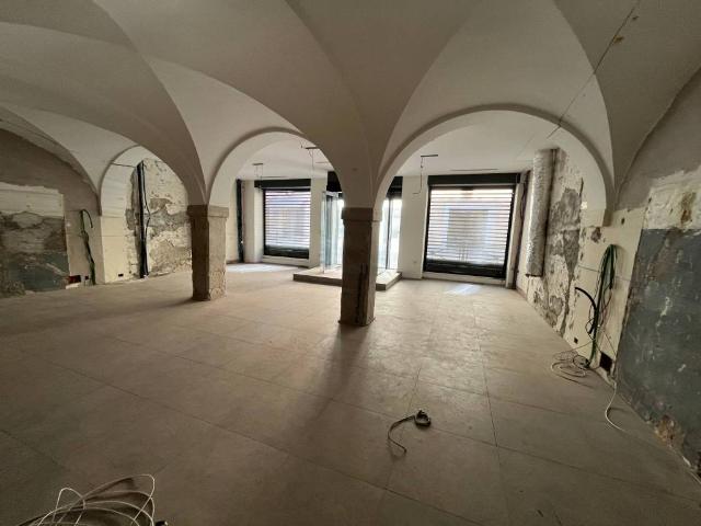 Appartamento in vendita a Zona Centro, Brescia
