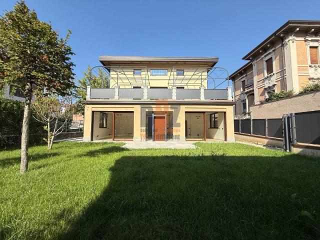 Appartamento in vendita a Crocifissa di Rosa, Brescia