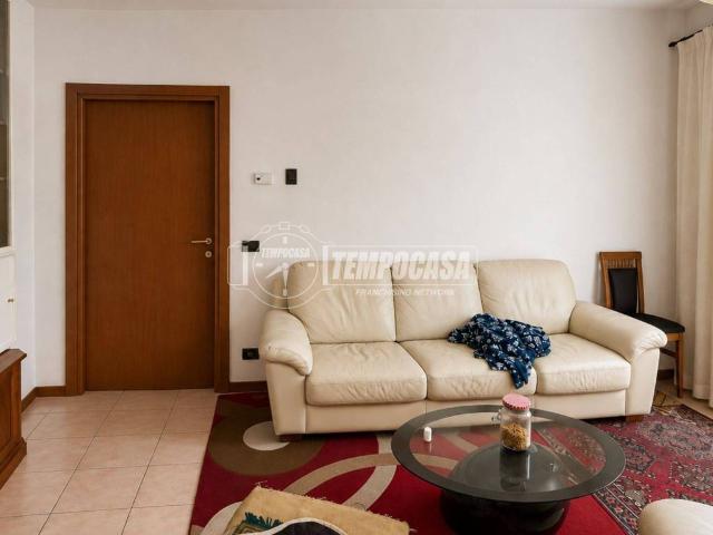Appartamento in vendita a Vaccarezza Nuova, Brivio