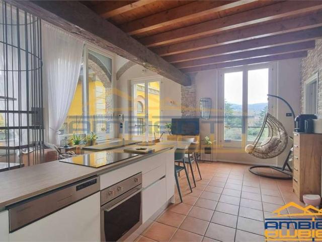Appartamento in vendita a Vaccarezza Vecchia, Brivio