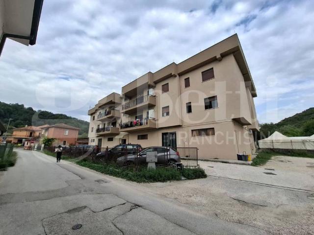 Appartamento in vendita a Broccostella, Lazio
