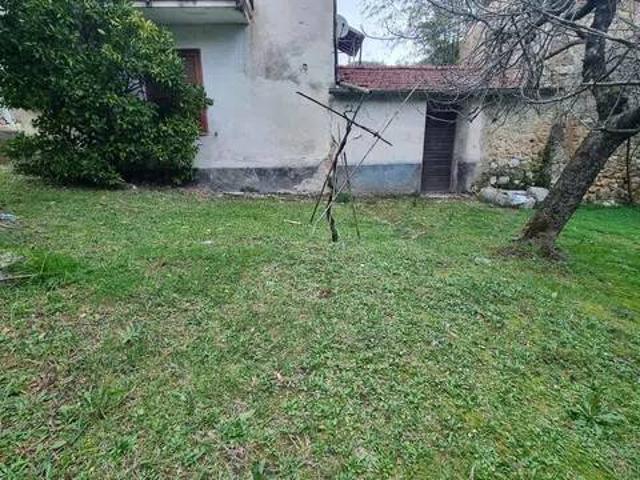 Appartamento in vendita a Broccostella, Lazio
