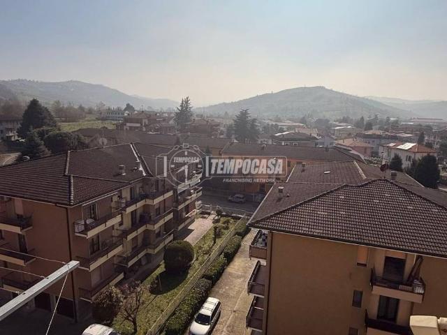 Appartamento in vendita a Broni, Lombardia