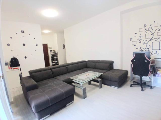 Appartamento in vendita a Broni, Pavia