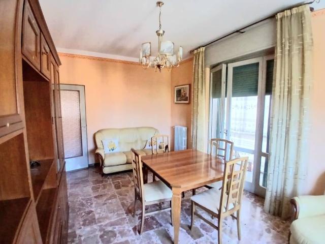 Appartamento in vendita a Broni, Lombardia