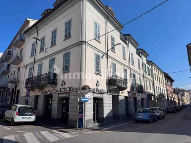 Appartamento in vendita a Broni, Lombardia