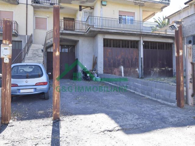 Villa Indipendente in vendita a Bronte, Sicilia