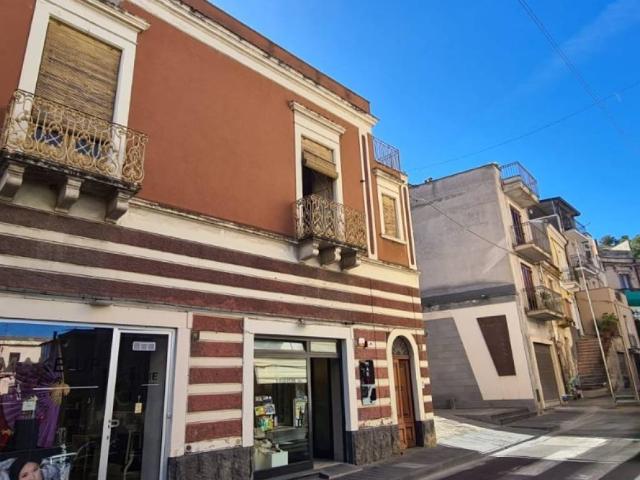 Appartamento in vendita a Bronte, Sicilia