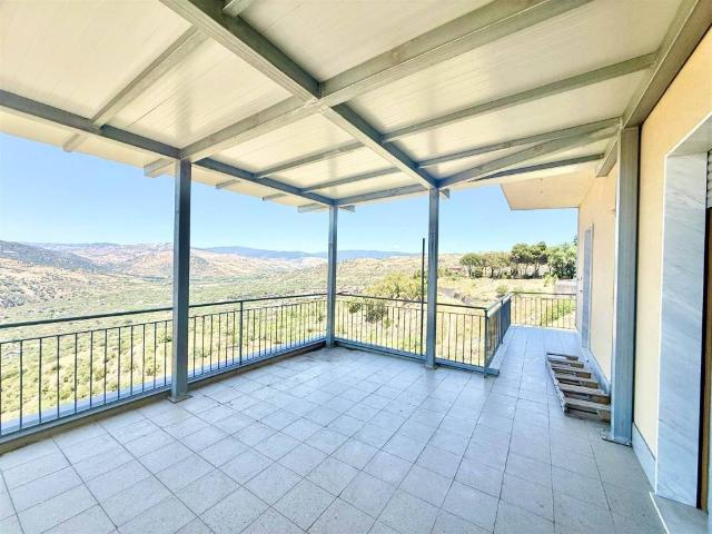 Appartamento in vendita a Bronte, Sicilia