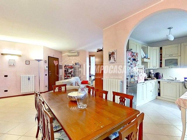 Appartamento in vendita a Moncucco, Brugherio