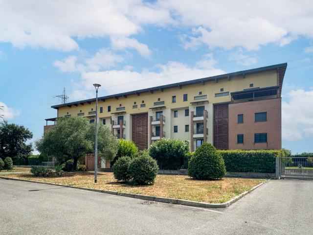 Appartamento in vendita a Brugherio, Lombardia
