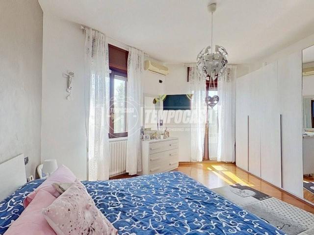 Appartamento in vendita a Brugherio, Lombardia
