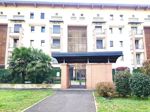 Appartamento in vendita a Brugherio, Lombardia