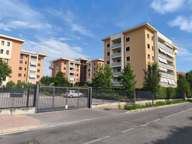 Appartamento in vendita a Moncucco, Brugherio