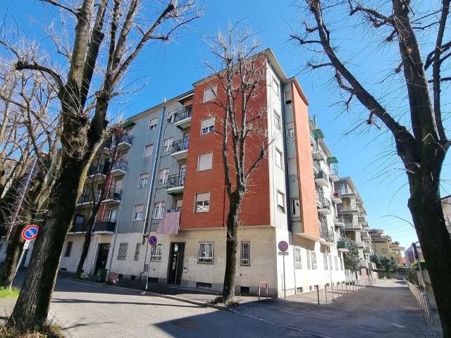 Appartamento in vendita a Brugherio, Lombardia