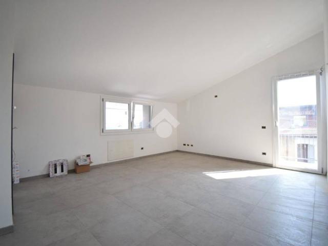 Appartamento in vendita a Brugherio, Lombardia
