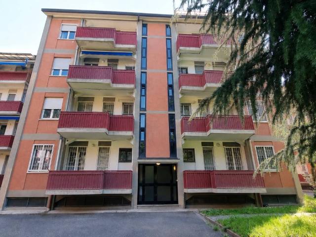 Appartamento in vendita a Brugherio, Lombardia